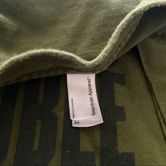 2 Michael Buble’ T-shirts. - Picture 4 of 16